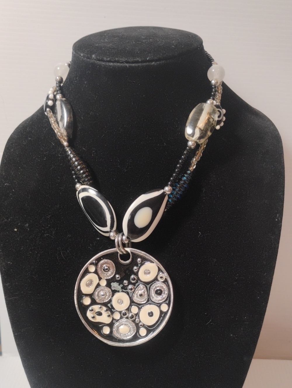 Black and Cream Pendant Necklace - Designer-Style Women’s Jewelry